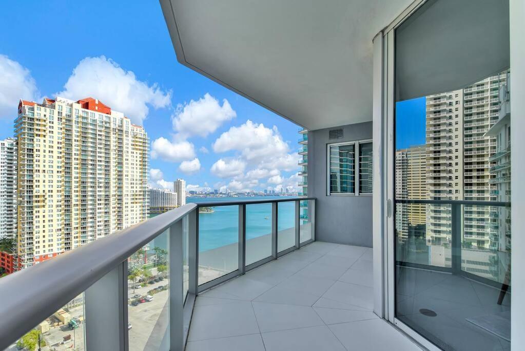 Lovely Upscale Condo Gorgeous View 2Bd 2Bath In Brickell Miami Dış mekan fotoğraf